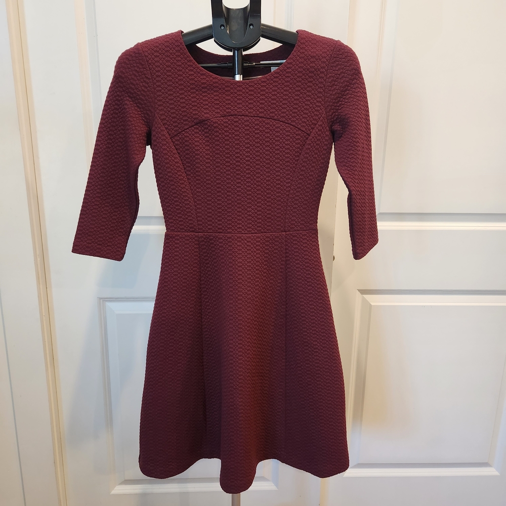 Boden Burgundy Textured Knit 3/4 Sleeve Fit And Flare Mini Dress